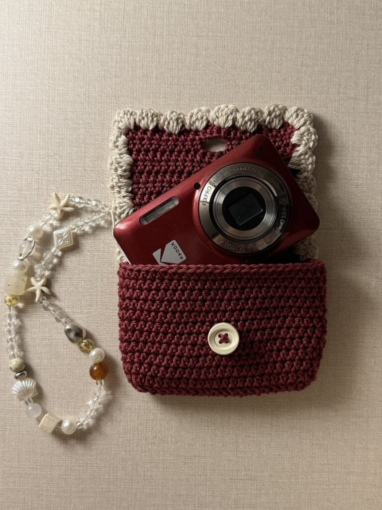 Crochet Camera Pouch: A Stylish Handmade Camera Case